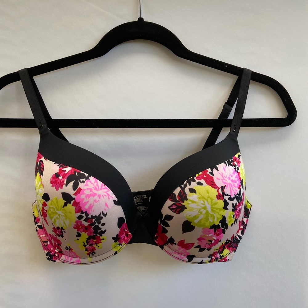 Victoria’s Secret Biofit Demi 32DD